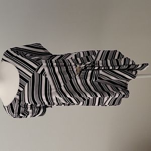 INC Size XL Black& White Tunic Top